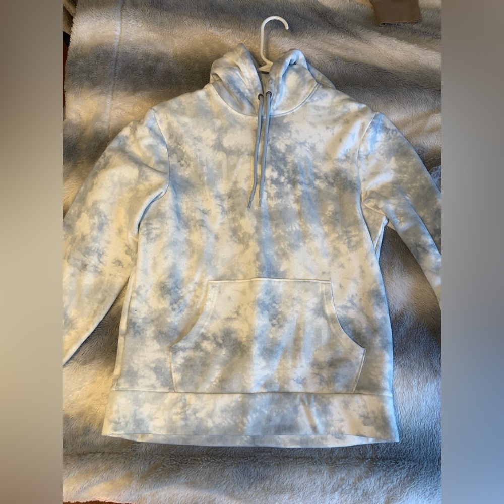 Gender neutral blue and white Old Navy hoodie
